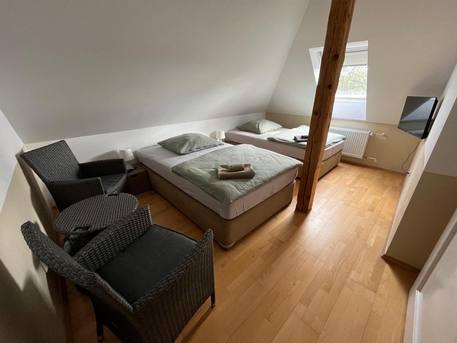 Doppelzimmer-Bad-Kuehlschrank-Tv-19 Meine エクステリア 写真