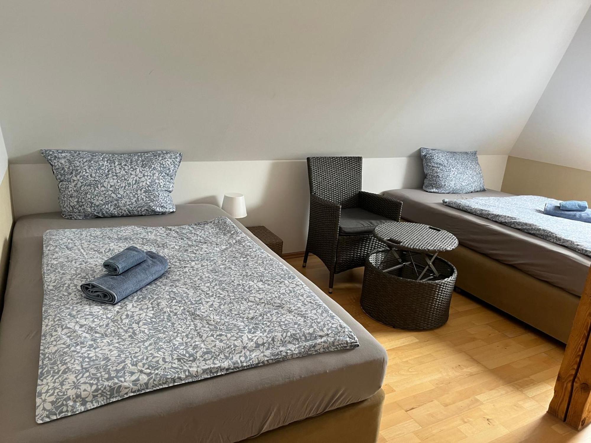 Doppelzimmer-Bad-Kuehlschrank-Tv-19 Meine エクステリア 写真