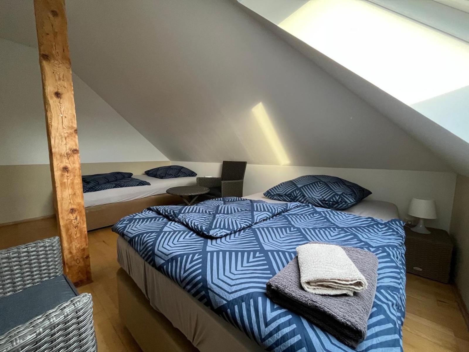 Doppelzimmer-Bad-Kuehlschrank-Tv-19 Meine エクステリア 写真
