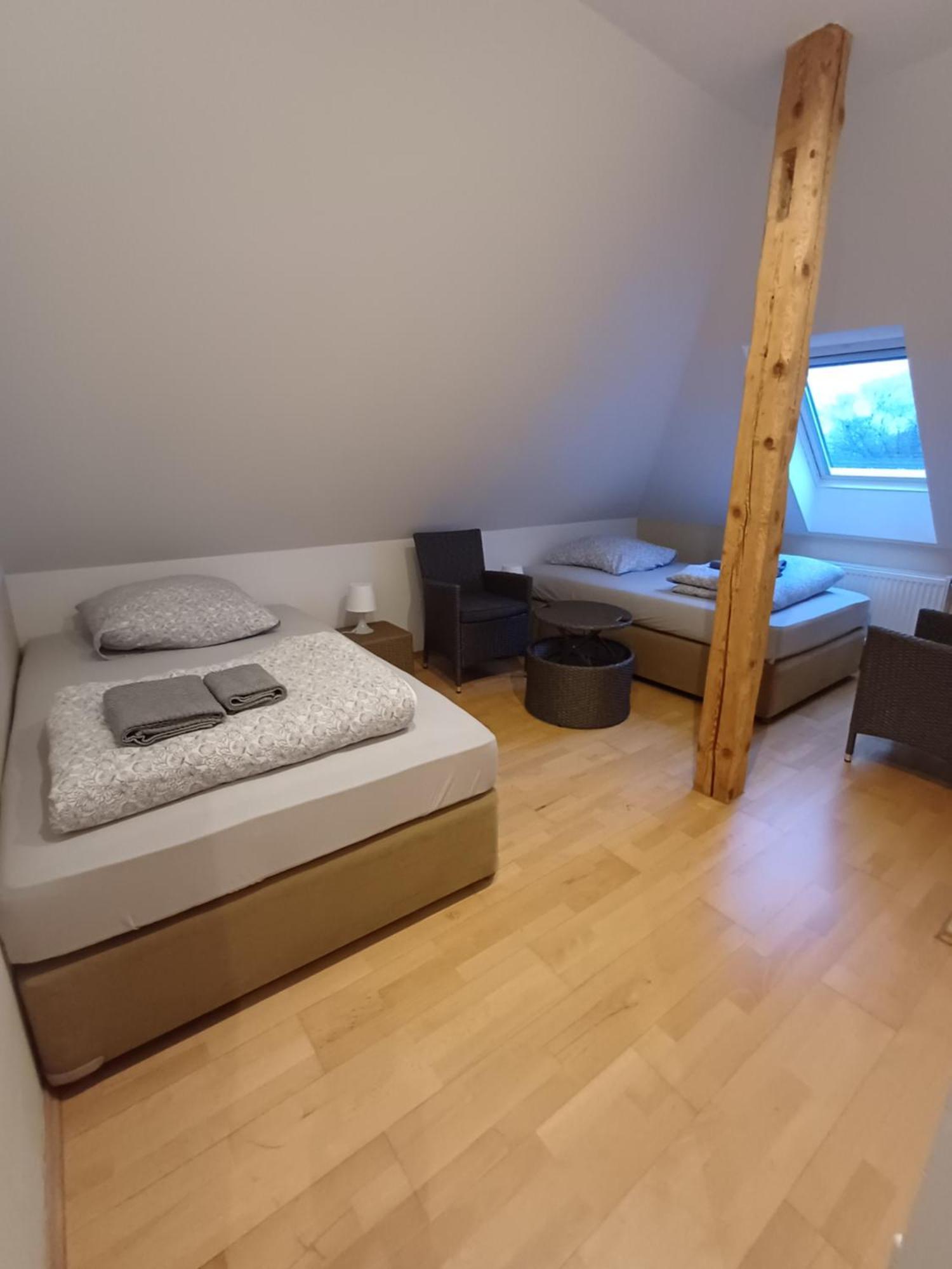 Doppelzimmer-Bad-Kuehlschrank-Tv-19 Meine エクステリア 写真