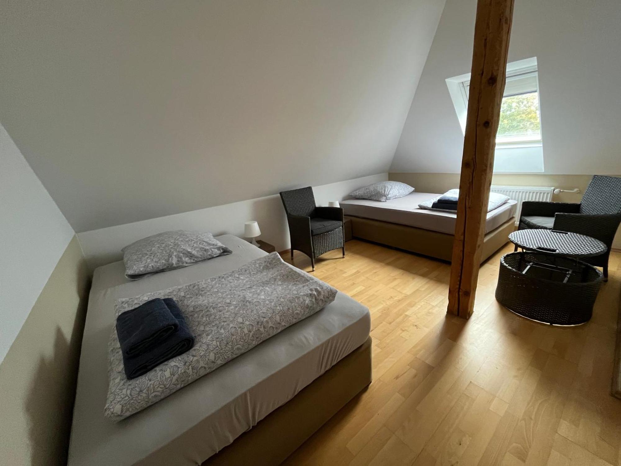 Doppelzimmer-Bad-Kuehlschrank-Tv-19 Meine エクステリア 写真